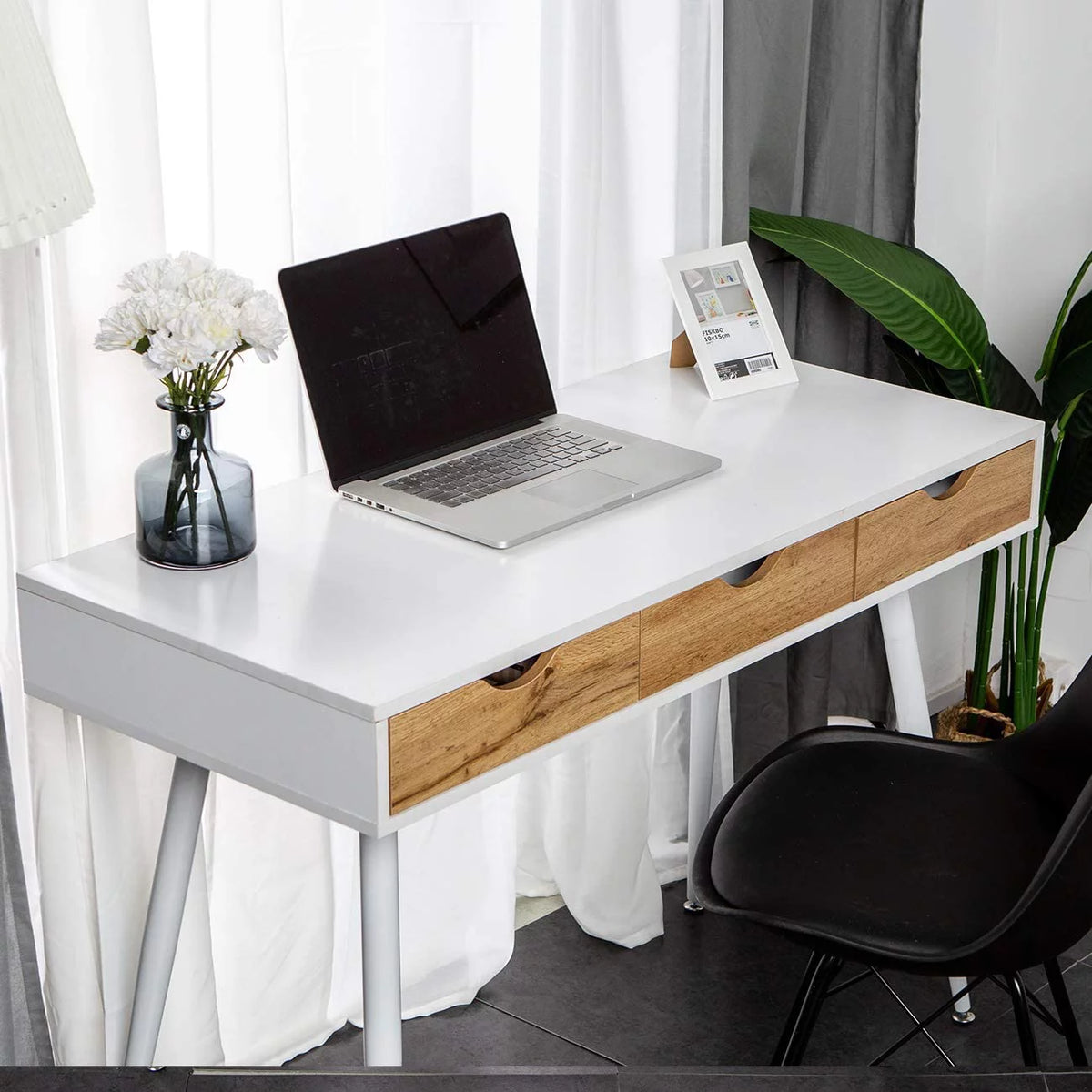 43in White Vanity Desk with 3 Drawers V85859